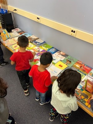 students choosing books